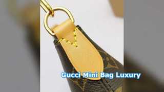 Mini bolsa Gucci GG Dionysus Couro Bege