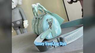 Bolsa de viagem com monograma Gucci estilo luxuoso