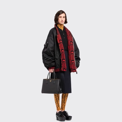 Meio marcado do saco das senhoras Prada Saffiano grande couro da galeria
