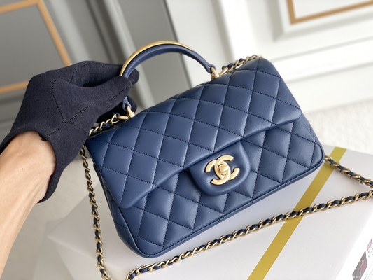 Pele de carneiro Grained de Chanel Mini Retangular Caviar 2020 do caviar &amp; metal goldtone