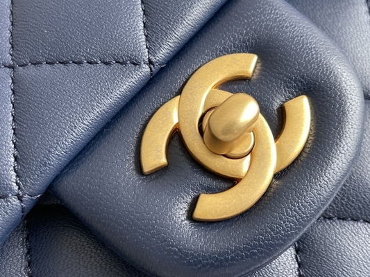 Pele de carneiro Grained de Chanel Mini Retangular Caviar 2020 do caviar &amp; metal goldtone