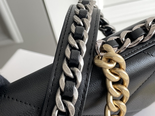 O ouro Preloved da pele de carneiro marcou o saco da aleta de Chanel 19 do saco mini OEM