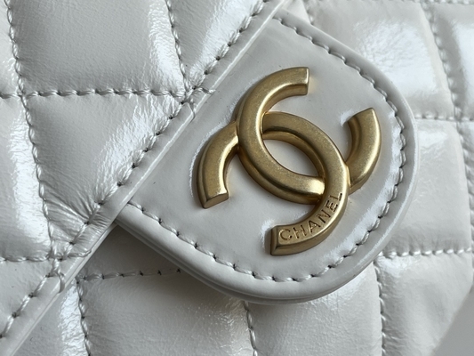 A pele de bezerro branca clássica Preloved marcou a corrente Chanel do saco 2023 sacos do cruzeiro