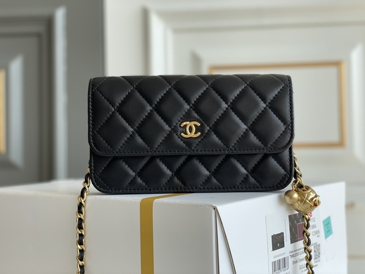 Carteira preta das bolsas da embreagem do WOC de Mini Coco Chanel em uma corrente CF20