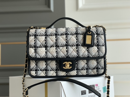 Lãs brancas da manta do preto clássico de 2WAY Chanel Medium Flap Bag Messenger