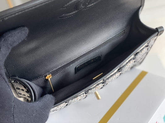 Lãs brancas da manta do preto clássico de 2WAY Chanel Medium Flap Bag Messenger