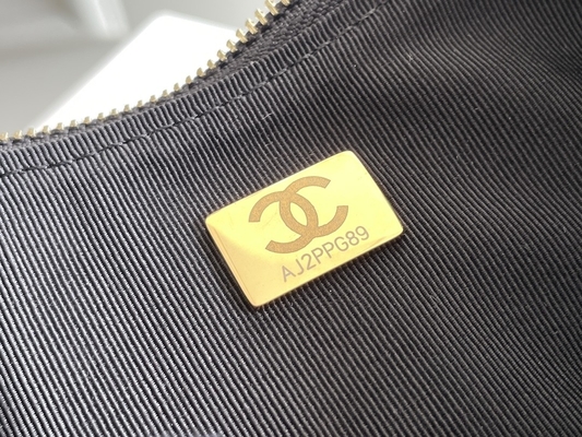 Couro preto da pele de bezerro da bolsa do vagabundo de Mini Sling Bag Branded Chanel da corrente