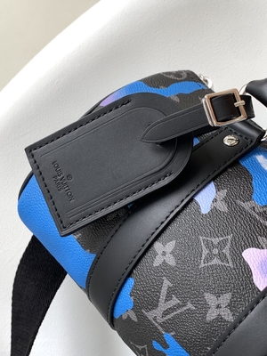 O eclipse do monograma do nascer do sol marcou a sala de Bag LV Keepall Bandoulière 25 do mensageiro com uma vista