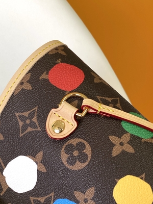 saco preto do monograma do LV X Yayoi Kusama Louis Vuitton Neverfull milímetro multicolorido