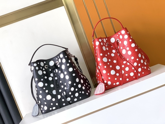 Senhoras NéOnoé preto branco milímetro Louis Vuitton Yayoi Kusama Handbag