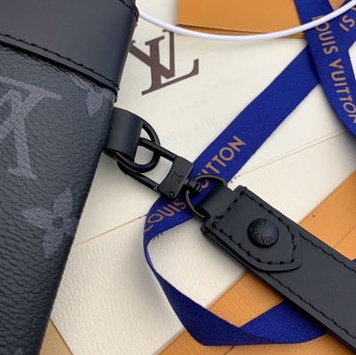 A sombra do monograma cobre Mini Designer Purses Pochette para ir Louis Vuitton