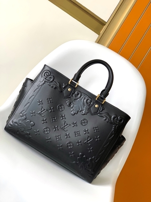 O monograma branco Preloved marcou o saco Louis Vuitton Sac Plat Tote