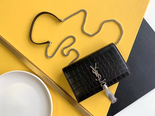 Saint médio Laurent Woc Zipper Closure de Kate Tassel Red YVES SAINT LAURENT