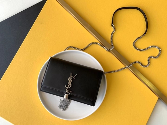Saint médio Laurent Woc Zipper Closure de Kate Tassel Red YVES SAINT LAURENT