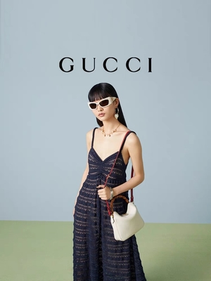 Princesa marcada de couro branca Diana Handbag de Gucci da mala a tiracolo