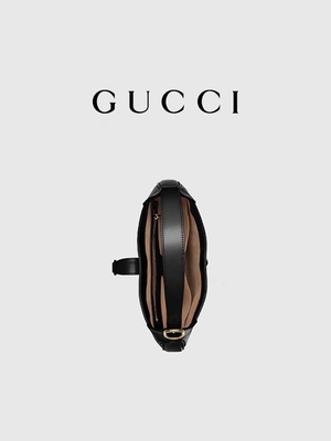 Jackie Bag By Gucci Time 1961 de couro preto honrou acessórios dourados clássicos