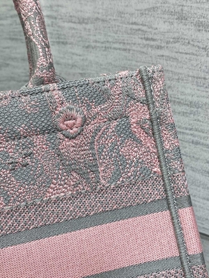 Christian Dior Booktote Pink And Gray pequeno Toile De Jouy Sauvage Embroidery