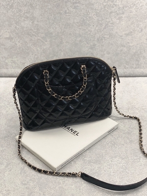 Chanel Patent Calfskin Shopping Bag pequeno com senhora retro Style