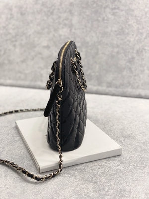 Chanel Patent Calfskin Shopping Bag pequeno com senhora retro Style