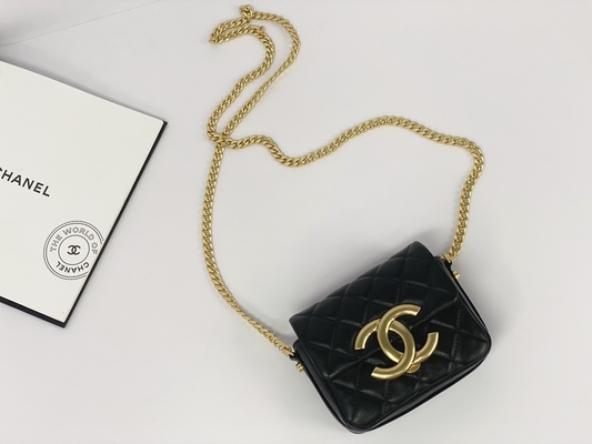 Mensageiro marcado de couro Bag Chanel Flap Phone Holder da pele de carneiro preta