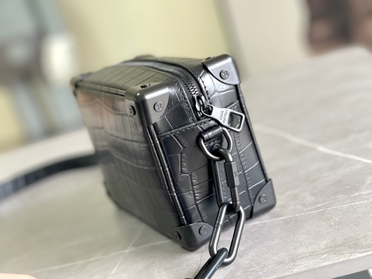 Tronco macio Mini Small Patent Leather de Crocodilien Matte Black Louis Vuitton LV