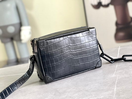 Tronco macio Mini Small Patent Leather de Crocodilien Matte Black Louis Vuitton LV