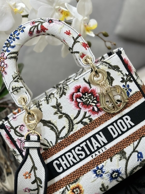 Saco marcado feito sob encomenda multicolorido de Dior Medium D Lite dos sacos de Petites Fleurs